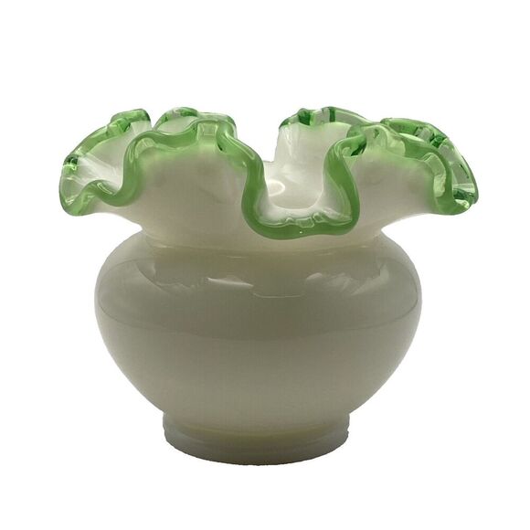 Vintage Fenton White Milk PetticoatGlass Green Ruffled Edge - Picture 3 of 9